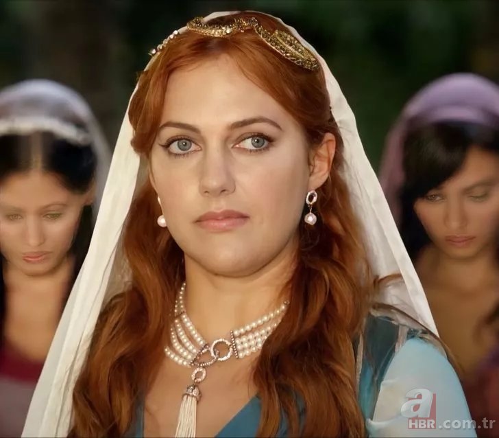 Binlerce lirası boşa gitti Estetiği fazla kaçıran Meryem Uzerli tanınmaz hale geldi