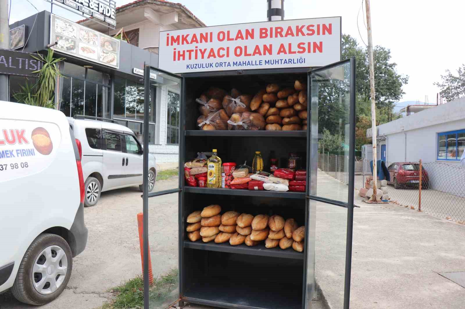 Bu dolap sayesinde ihtiyaç sahibi kalmıyor