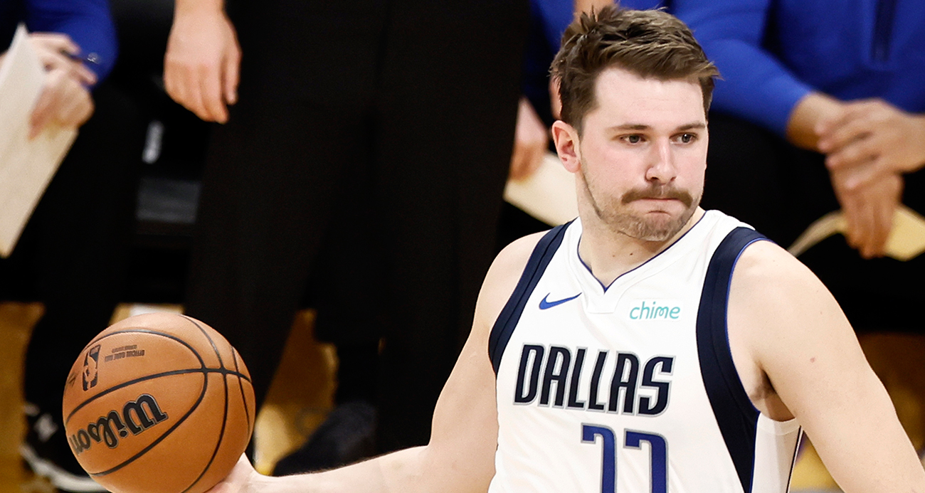 Dallas Doncicin 30 sayı kaydettiği maçta Lakersı yendi