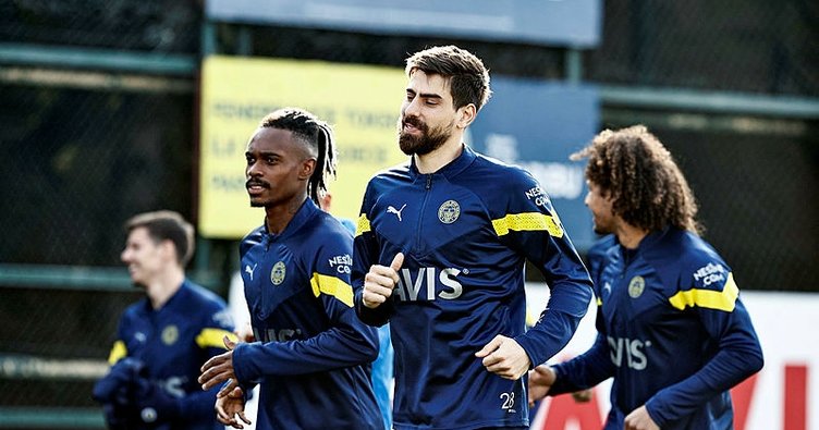 Fenerbahçe Antalyaspor maçı hazırlıklarına başladı